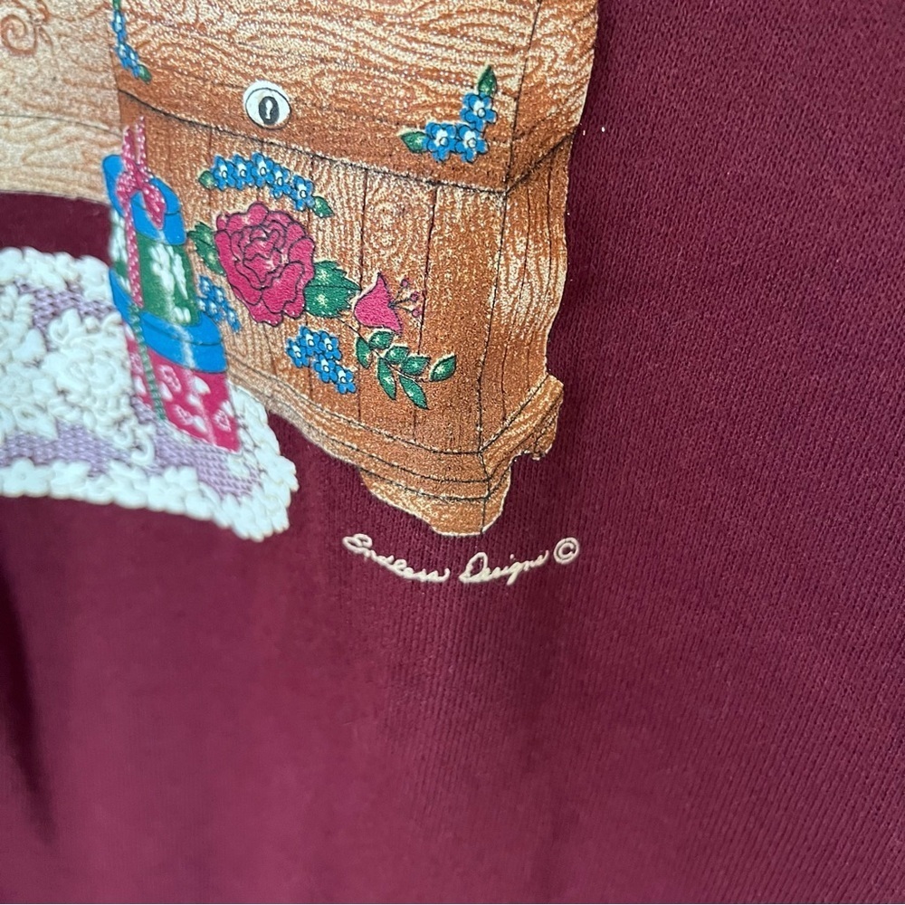Vintage Endless Designs Women's Large Grandmacore Crewneck Sweatshirt - Picture 4 of 8